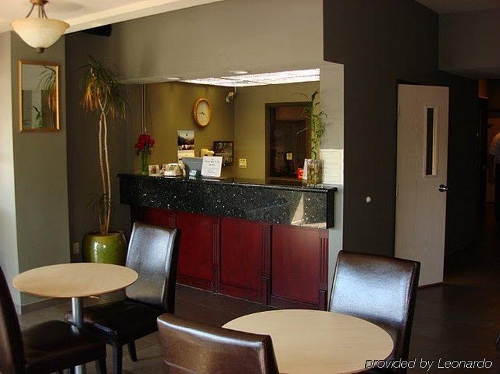 Clackamas Inn And Suites Exteriör bild