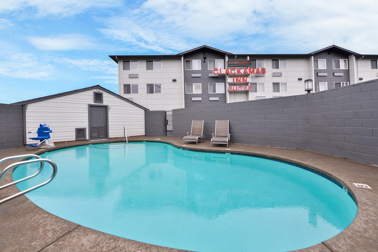 Clackamas Inn And Suites Exteriör bild