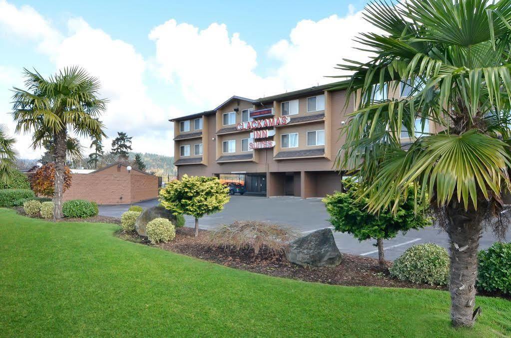 Clackamas Inn And Suites Exteriör bild